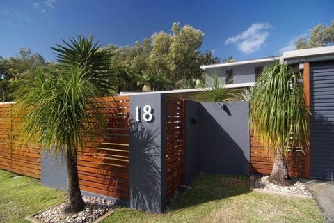 Bramston Beach - Luxury Holiday House - Kingaroy Accommodation 2