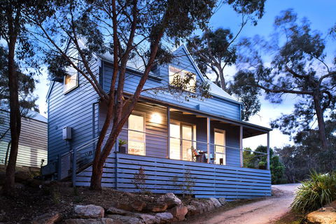Briars Loft - Daylesford - Kingaroy Accommodation 1