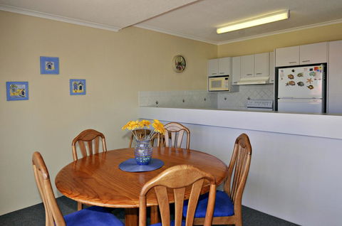 Bright & Comfortable In Quiet Location - Kingaroy Accommodation 3