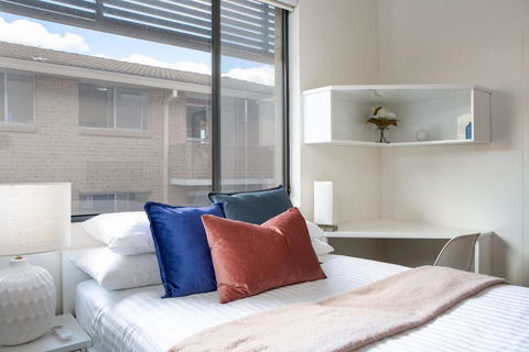 Bright Studio Steps From Westmead Hospital - Kingaroy Accommodation 1
