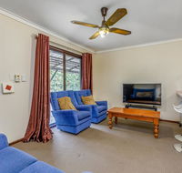 Bright Neat  Convenient House - Kingaroy Accommodation