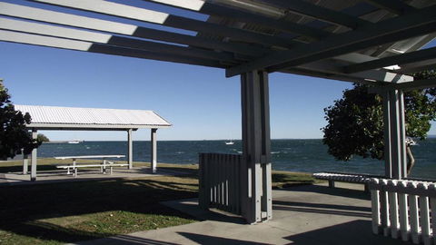 Bring The Family, Dog And The Boat To Welsby Pde, Bongaree - Kingaroy Accommodation 0