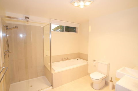 Broadbeach Inverloch Resort - Kingaroy Accommodation 1