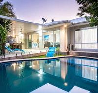 Broadbeach Waters Home With Private Pool - Kingaroy Accommodation
