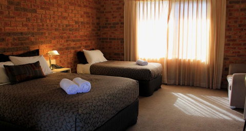 Broadford Sugarloaf Motel - Kingaroy Accommodation 2