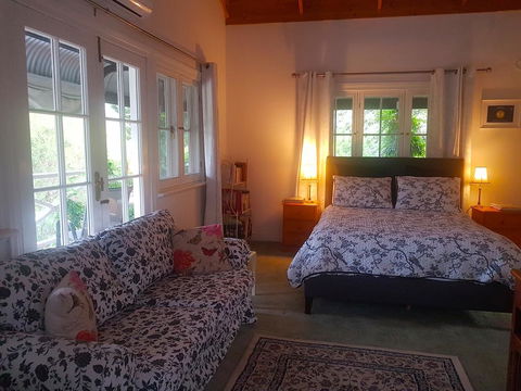 Brookvale House Balingup - Kingaroy Accommodation 1