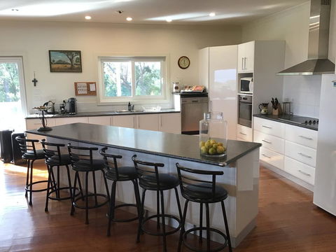 Bruny Sunset Beach GateAway - Kingaroy Accommodation 3