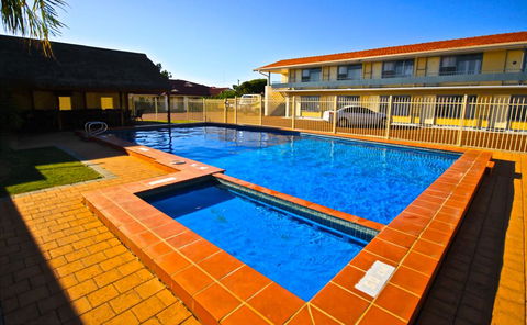 Bunbury Motel - Kingaroy Accommodation 0