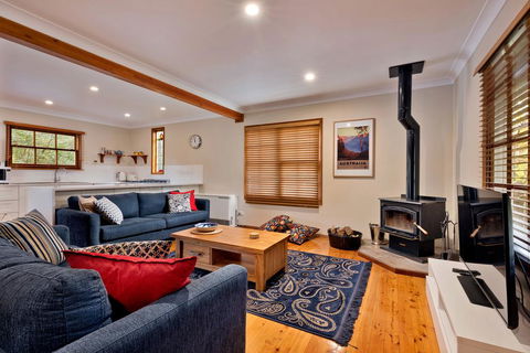 Bunyip Cottage - Kingaroy Accommodation 2
