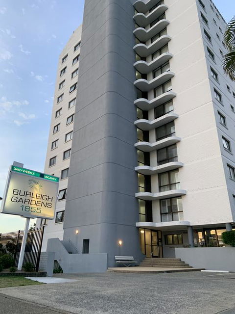 Burleigh Gardens North Hi-Rise Holiday Apartments - Kingaroy Accommodation 2