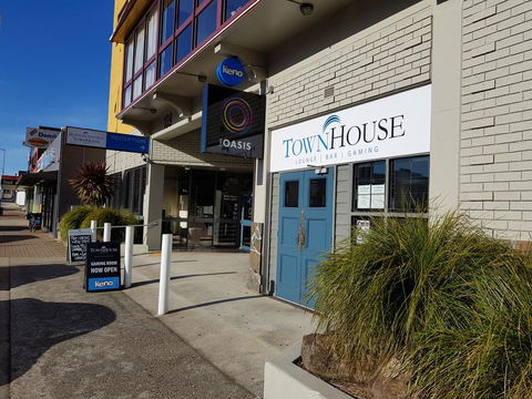 Burnie Central Townhouse Hotel - Kingaroy Accommodation 2