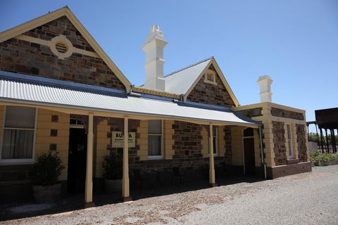 Burra Railway Station Bed And Breakfast - Kingaroy Accommodation 0