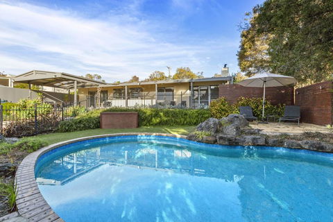 BYANDA - MOUNT MARTHA - Kingaroy Accommodation 0