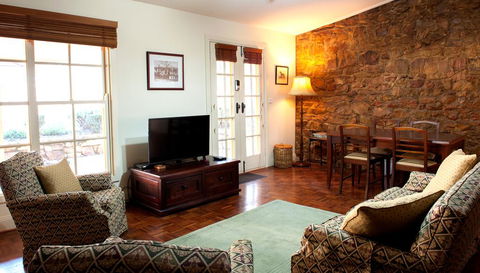 Byronsvale Vineyard And Accommodation - Kingaroy Accommodation 0