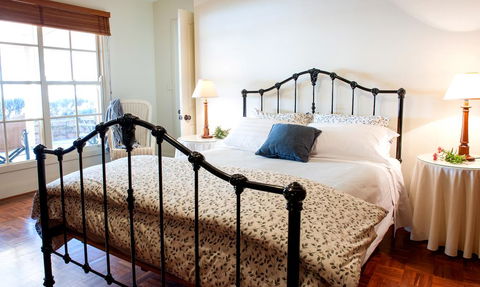 Byronsvale Vineyard And Accommodation - Kingaroy Accommodation 2