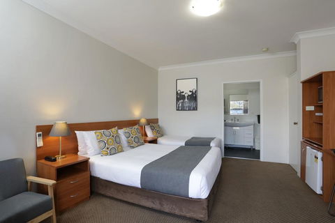 Cadman Motor Inn And Apartments - Kingaroy Accommodation 1