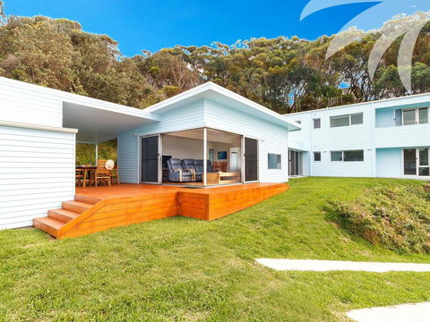 Cair Paravel At Seal Rocks - Kingaroy Accommodation 0