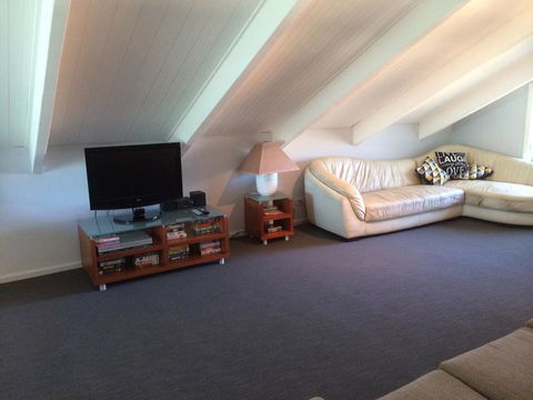 Callala Beach Shack - Pet Friendly - Kingaroy Accommodation 0