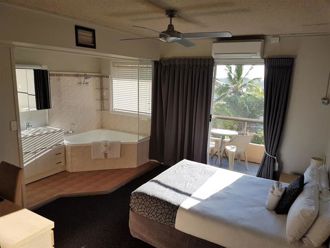 Camelot Motel - Kingaroy Accommodation 1