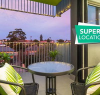 Canopy  44-Minutes from the CBD Train and Cafes - Wifi - Nespresso - Amenities - Kingaroy Accommodation