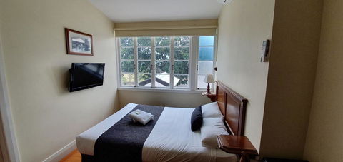 Canungra Hotel - Kingaroy Accommodation 2