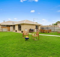 CAPEL Family Home large yard close to beach - Kingaroy Accommodation