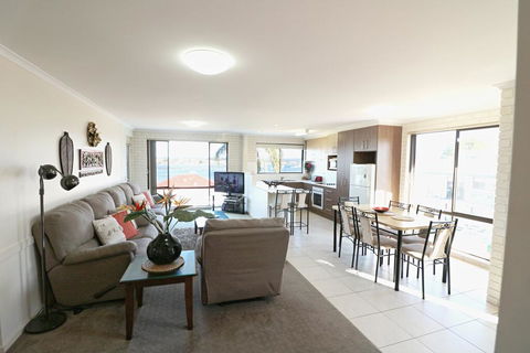 Capri Apartments - Kingaroy Accommodation 3