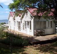 Captain Lock's Cottage - Kingaroy Accommodation