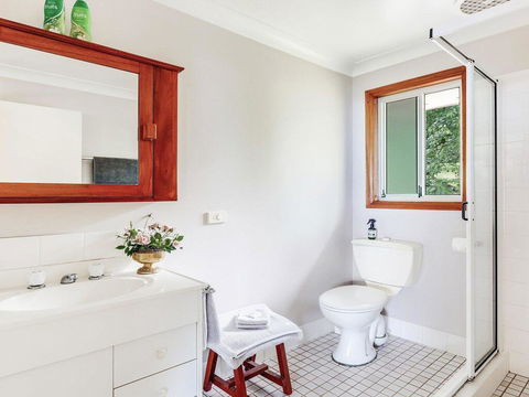 Captain's Lookout - Elevated Ocean Views, Rural Stay - Kingaroy Accommodation 2