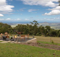 Captain's Lookout - elevated ocean views rural stay - Kingaroy Accommodation