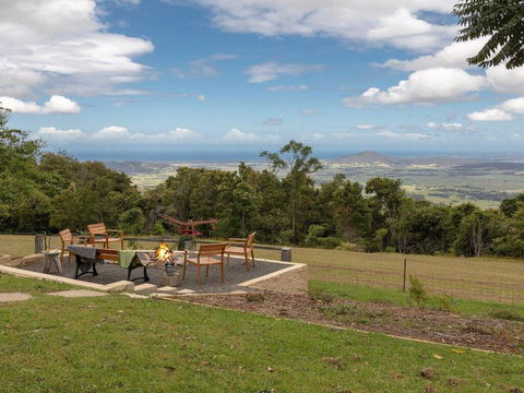 Captain's Lookout - Elevated Ocean Views, Rural Stay - Kingaroy Accommodation 0