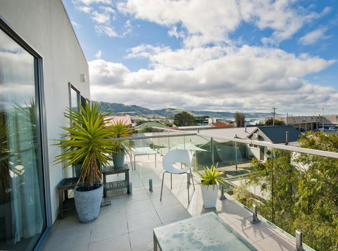 Captains At The Bay - Kingaroy Accommodation 1