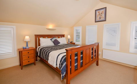Captains At The Bay - Kingaroy Accommodation 2