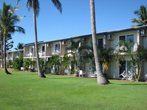 Cardwell Beachcomber Motel & Tourist Park - Kingaroy Accommodation 0