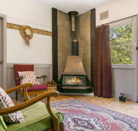Carinya Cottage - Kingaroy Accommodation