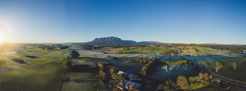 Carinya Farm Holiday Retreat - Kingaroy Accommodation 1