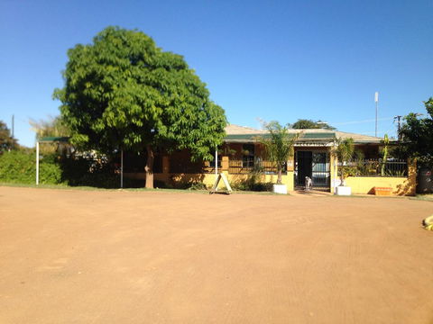 Carnarvon Caravan Park - Kingaroy Accommodation 1