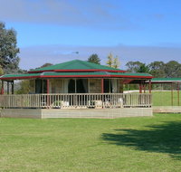 Carolynnes Cottages - Kingaroy Accommodation