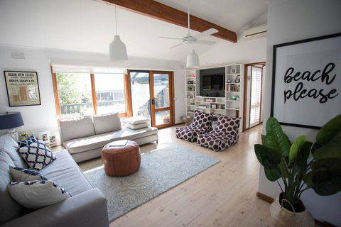 CASTAWAY - Kingaroy Accommodation 1