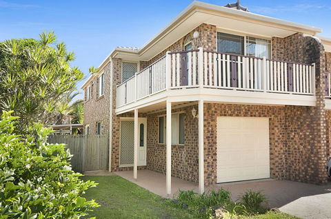 Castions - Lennox Head - Kingaroy Accommodation 0