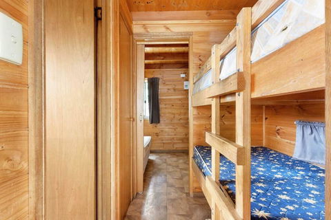 Casual Beachin It Family Getaway- With Bungalow On Beachfront - Kingaroy Accommodation 3