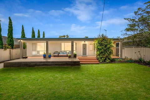 Casual Beachin It Family Getaway- With Bungalow On Beachfront - Kingaroy Accommodation 0