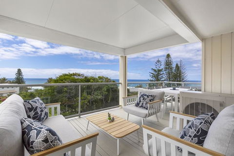 Casual Hamptons Living, Sunshine Beach - Kingaroy Accommodation 3