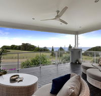 Caves Luxury Beachside Escape - literally across the road from Surf Club - Kingaroy Accommodation