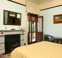 CBC Bed  Breakfast  Cafe - Kingaroy Accommodation