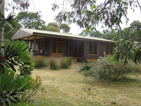 Cedar Cottage Nelson-2 Acre Retreat - Kingaroy Accommodation 0