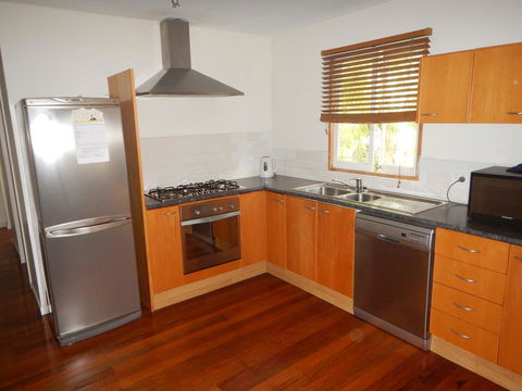 Cedar Lookout - Kingaroy Accommodation 1