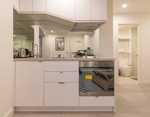 Central 2 Bedroom Deluxe Apartment@La Trobe Tower - Kingaroy Accommodation 3