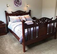 Central executive 3br townhouse 50m to dean street - Kingaroy Accommodation