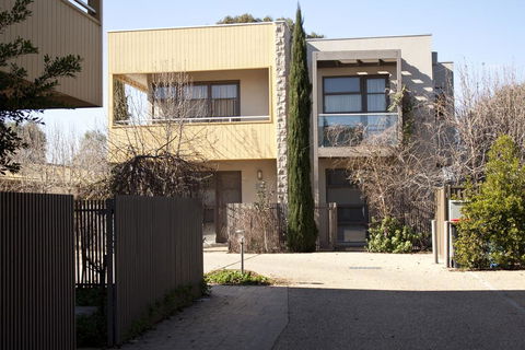 Central Shepparton Apartments - Kingaroy Accommodation 0